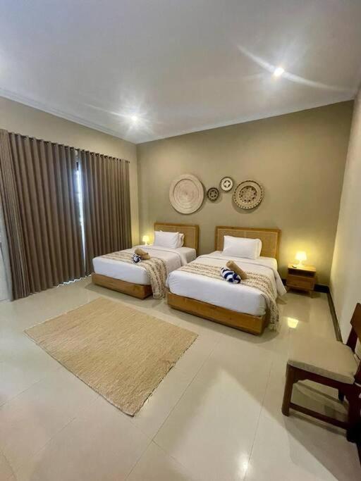 Stylish & Quiet Recently Renovated 2br *