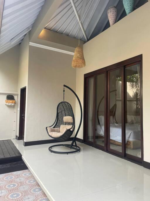 Stylish & Quiet Recently Renovated 2br *