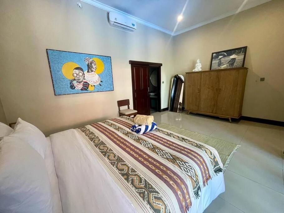 Stylish & Quiet Recently Renovated 2br *